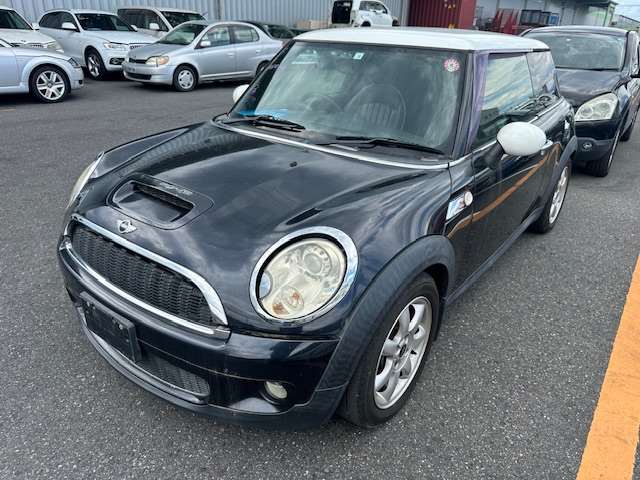 MINI, Cooper Rear Bumper R56 Cooper S/John Cooper Works, 03/07 09/10