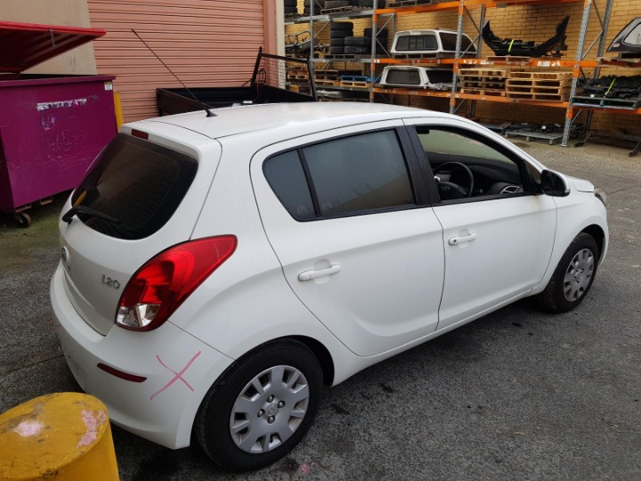 Used Hyundai, I20 Engine , Petrol, 1.4, G4Fa, Pb, 04/10-12/15  – image 2 - All Good Parts