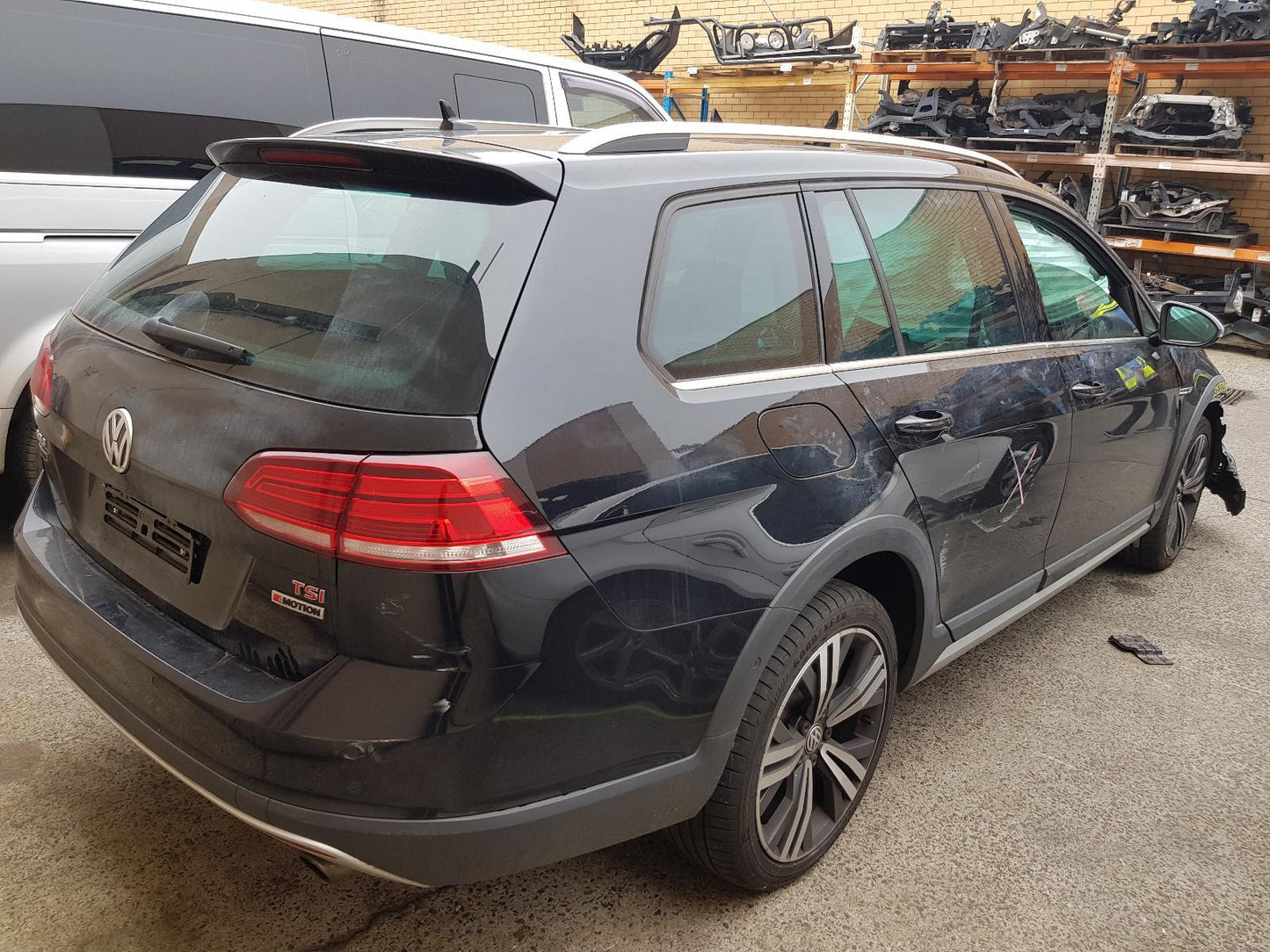Used Volkswagen, Golf Engine , Petrol, 1.8, Turbo, Gen 7, Cjsb Code, 05/15-08/20 – image 4 - All Good Parts