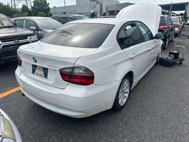 Used BMW, 3 Series Bootlid/Tailgate Bootlid E90, Sedan, Non Spoiler Type, 03/05 09/08 2005 – image 5 - All Good Parts