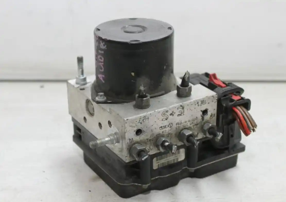Used Audi, A1 Abs Pump/Modulator On Alloy P/N 6R0614517Am, On Module P/N 6R0907379Bb, 8X, 04/11-11/12 J63842 2011 – main images - All Good Parts