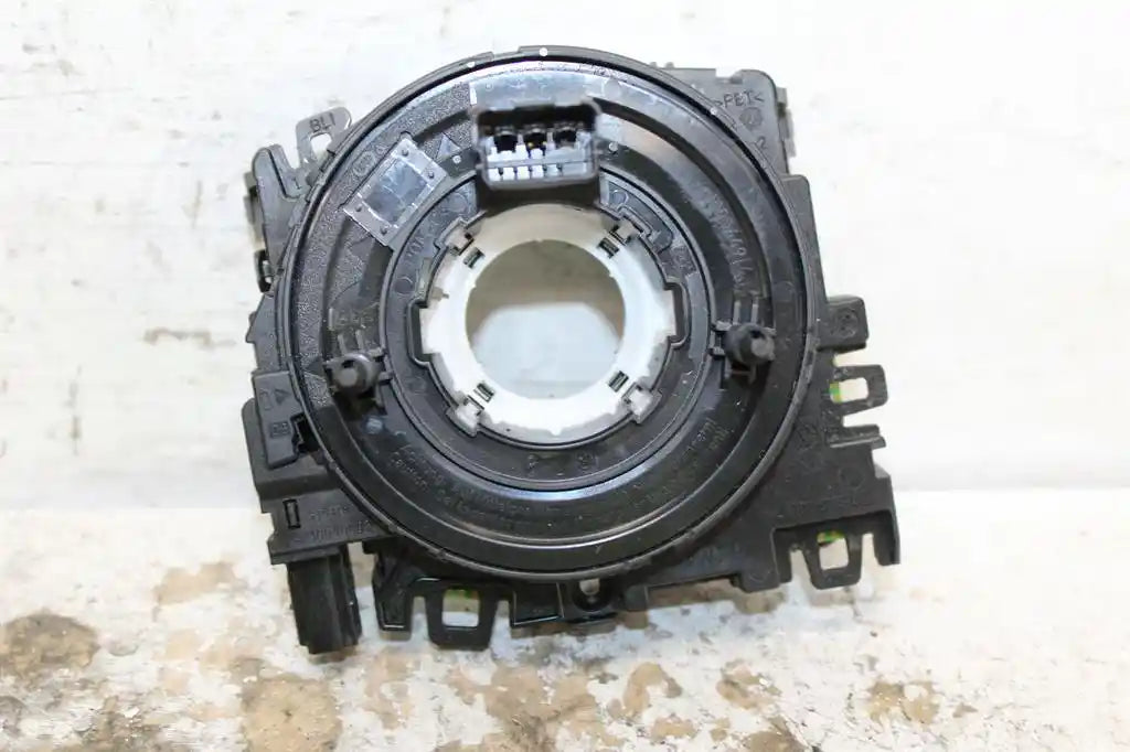 Used Audi, A3 Airbag Module/Sensor Clockspring 8V 03/13 10/20 2014 – image 1 - All Good Parts