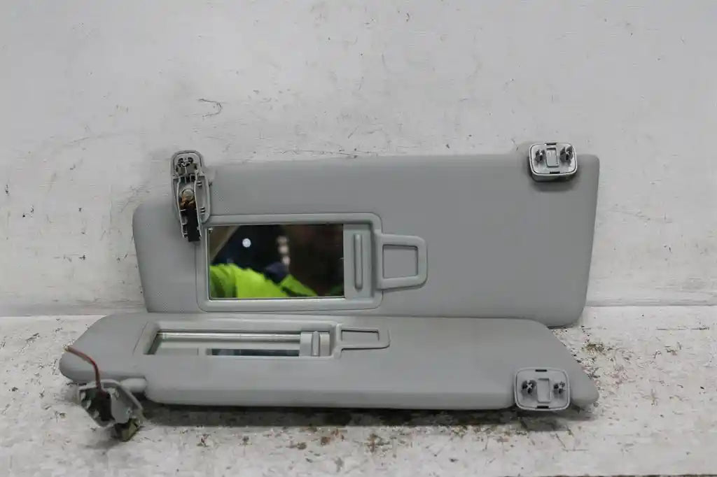 Used Audi, A3 Sun Visor 8V Pair 03/13 10/20 2014 – image 1 - All Good Parts