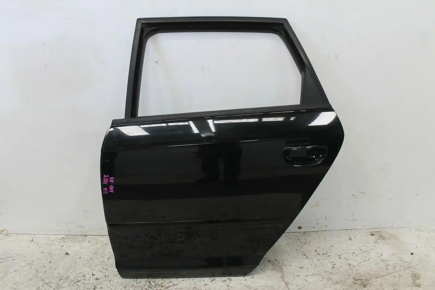 Used Audi, A3 Left Rear Door 8P 5Dr Type 03/04 04/13 2009 – main images - All Good Parts