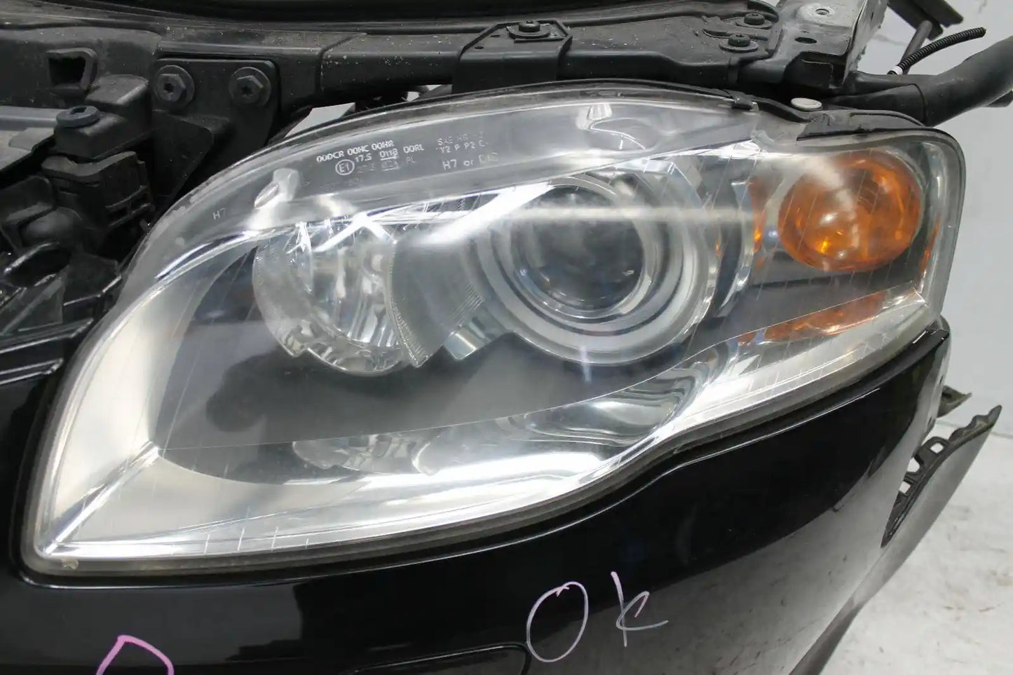 Used Audi, A4 Left Headlamp B7 S4/Rs4 Xenon Afs Amber Indicator Type 08/04 07/09 2005 – main images - All Good Parts