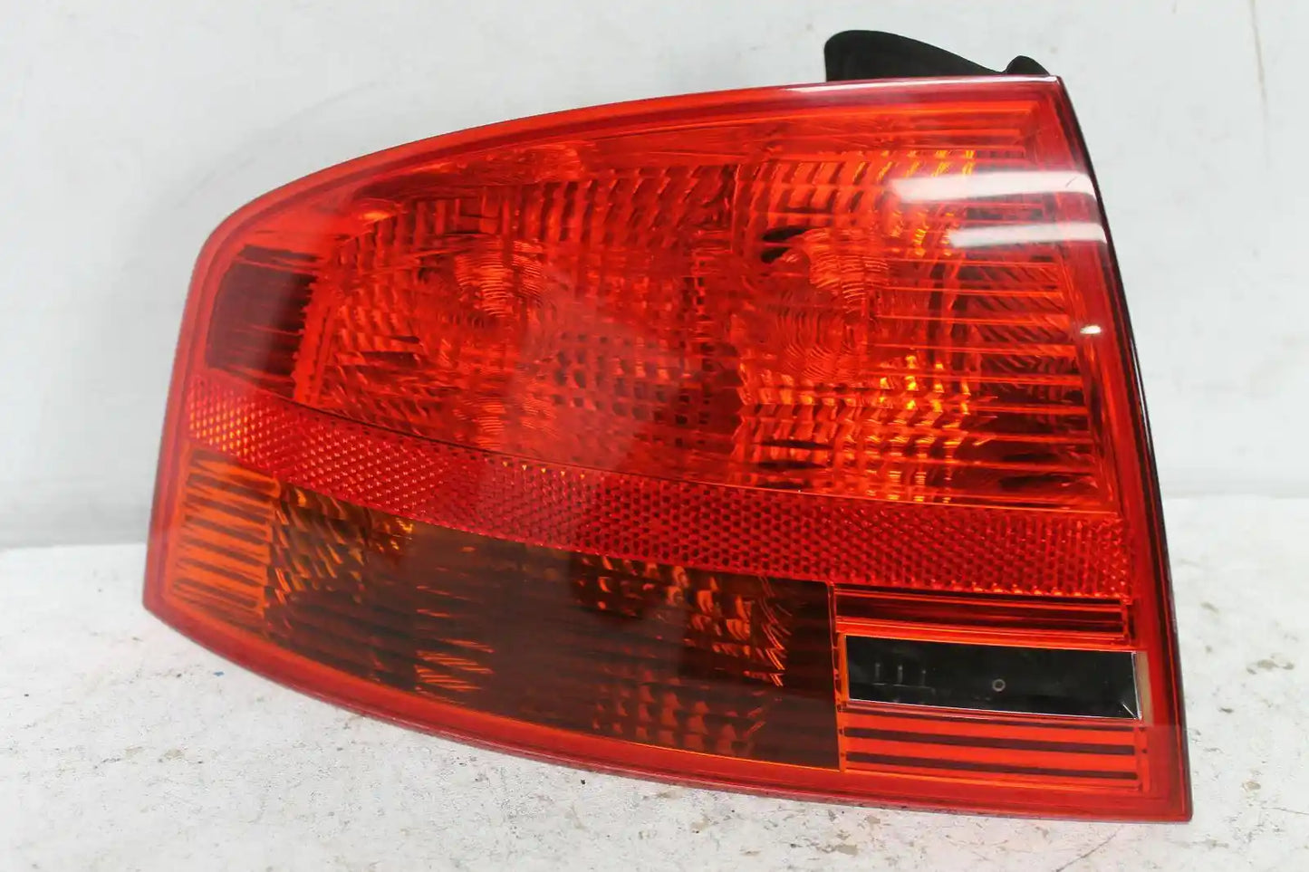 Used Audi, A4 Left Taillight B7 (A4/S4/Rs4) Sedan 08/04 06/08 2005 – main images - All Good Parts