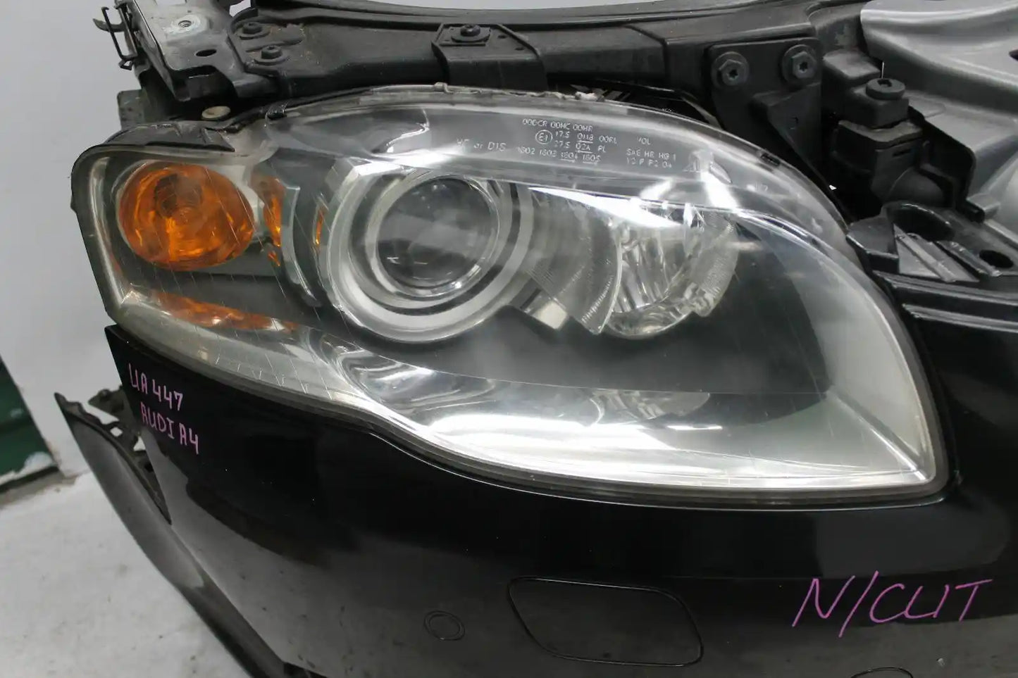 Used Audi, A4 Right Headlamp B7 S4/Rs4 Xenon Afs Amber Indicator Type 08/04 07/09 2005 – main images - All Good Parts