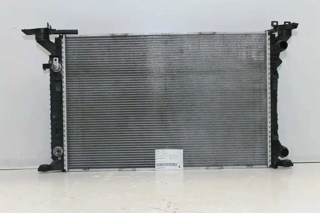Used Audi, Q5 Radiator Auto 2.0 Diesel 8R Caha/Cglb Code 03/09 10/12 2009 – image 1 - All Good Parts