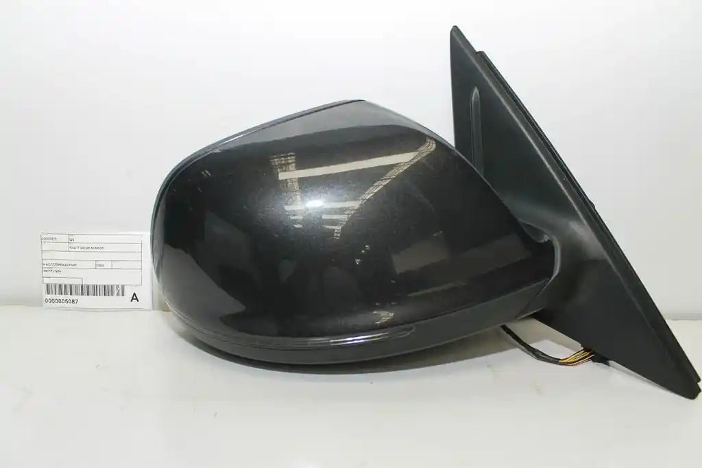 Used Audi, Q5 Right Door Mirror 8R Manual Fold Non Lane Change Assist Type (6Xc/7Y0 1Plug 7 Wire) 03/09 11/14 2009 – image 1 - All Good Parts