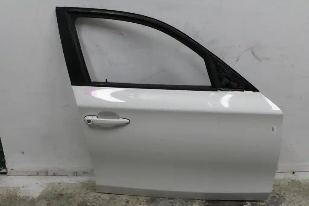 Used BMW, 1 Series Right Front Door E87, Hatch, 10/04-12/11 J2060 2010 – main images - All Good Parts