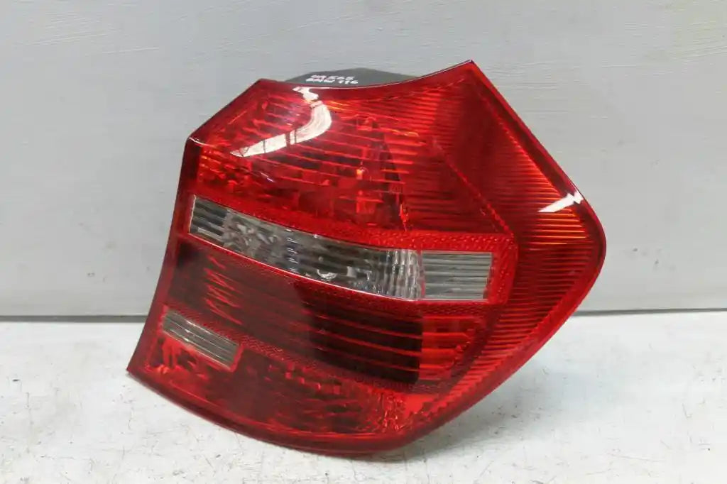 Used BMW, 1 Series Right Taillight E87, Hatch, Non Led Type, 03/07-12/13 J32768 2010 – main images - All Good Parts