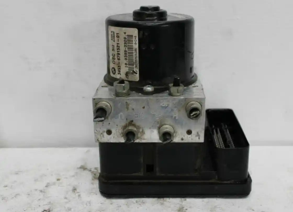 Used BMW, 3 Series Abs Pump/Modulator E90, Sedan, On Motor P/N 34516791521, 03/05-09/13 J26344 2005 – main images - All Good Parts