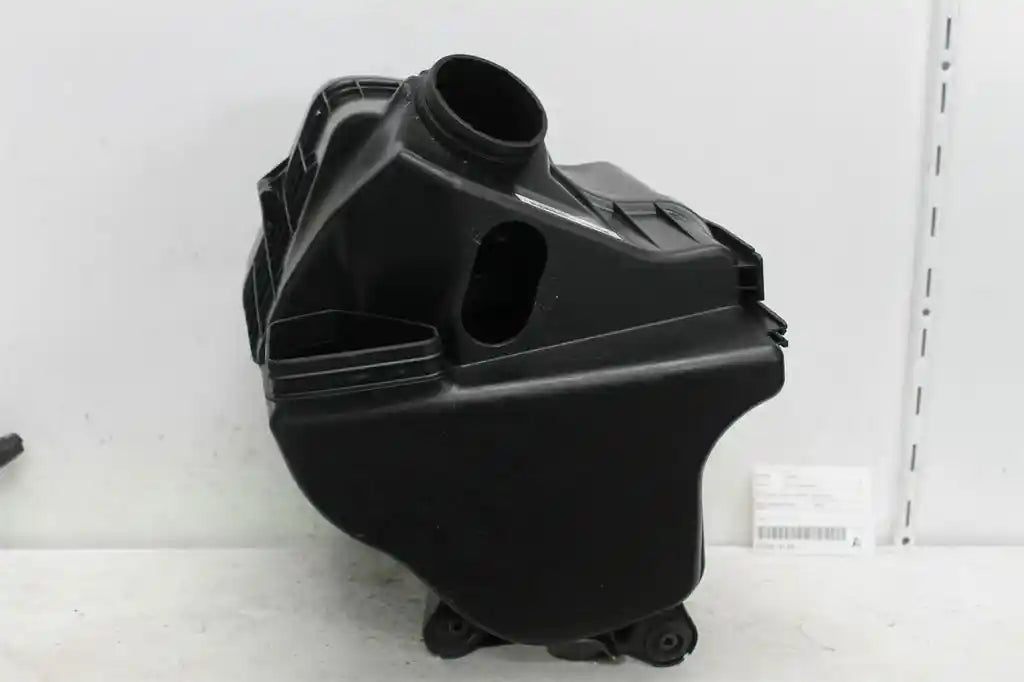 Used BMW, 3 Series Air Cleaner/Box Air Cleaner E90 2.0 Petrol 03/05 02/13 2005 – image 1 - All Good Parts