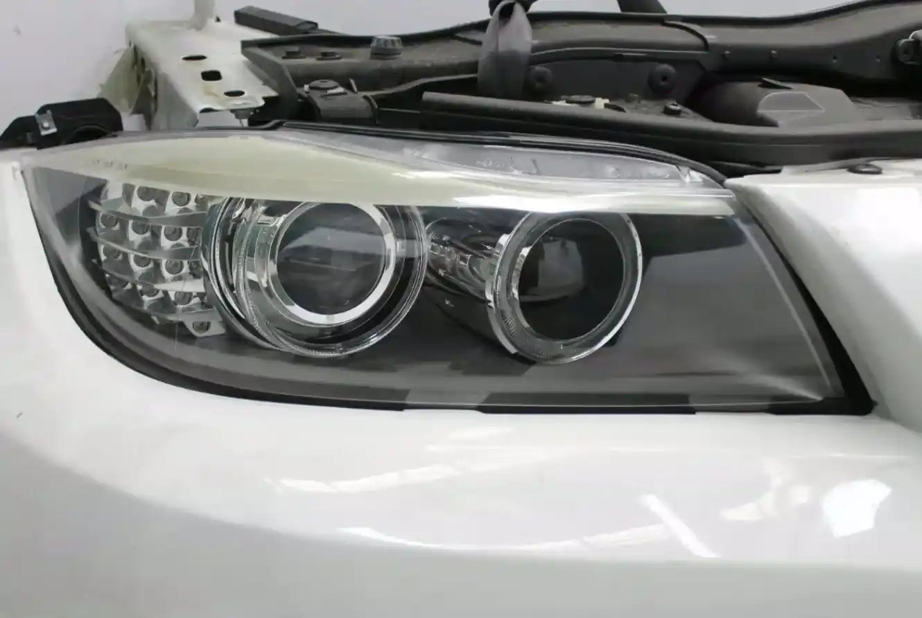 Used BMW, 3 Series Right Headlamp E90/E91 Sedan/Wagon Bi Xenon Non Adaptive Type 03/05 10/08 2008 – main images - All Good Parts