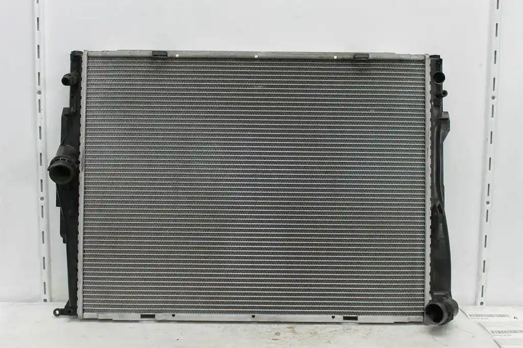 Used BMW, 3 Series Radiator Auto 2.0 Petrol E90 03/05 01/12 2005 – image 1 - All Good Parts