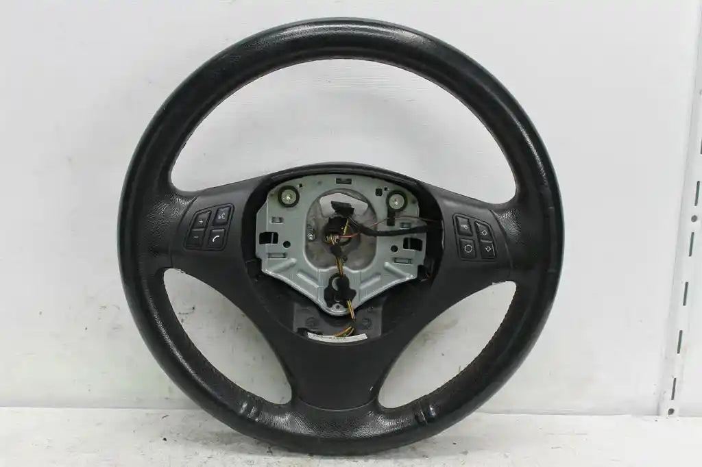 Used BMW, 3 Series Steering Wheel Standard Non Paddle Shift Type Leather E90/E91/E92/E93 03/05 09/13 2005 – image 1 - All Good Parts