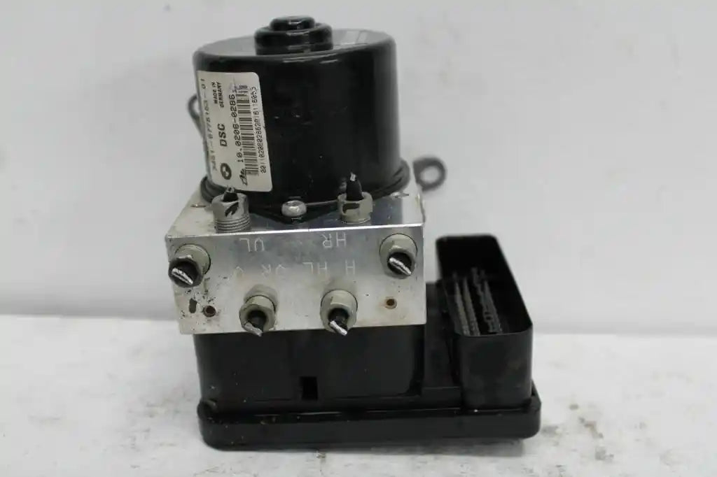 Used BMW, 3 Series Abs Pump/Modulator E90, Sedan, On Motor P/N 34516778163, 03/05-01/12 J26341 2006 – main images - All Good Parts