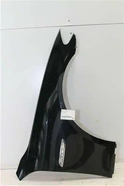 Used BMW, 5 Series Right Guard F10/F11 05/10 01/17 2010 – image 1 - All Good Parts