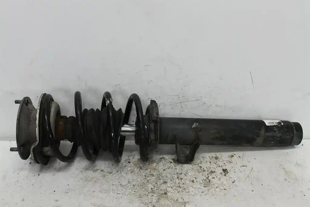 Used BMW, X1 Right Front Strut E84 2.0 Petrol S18I 04/10 07/12 2012 – main images - All Good Parts