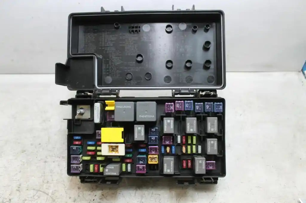 Used Dodge, Nitro Fuse Box, Petrol, 3.7, Ka, 06/07-12/11 J54888 2011 – image 2 - All Good Parts