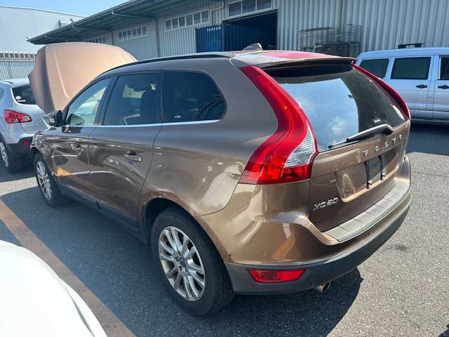 Used Volvo, XC60 Right Door Mirror Dz Non Blind Spot Info System Type, Non Camera Type, 02/09 09/13 2010 – image 6 - All Good Parts