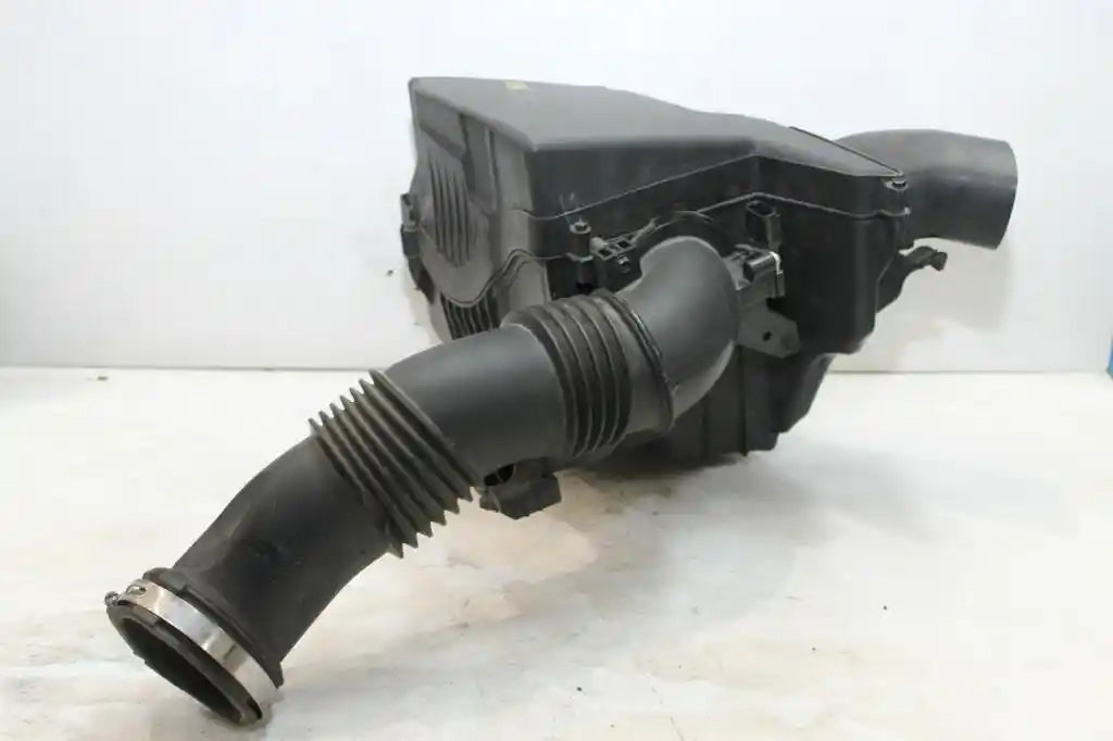 Used Ford, Focus Air Cleaner/Box Air Cleaner Lw 2.0 Diesel 05/11 08/15 2011 – main images - All Good Parts