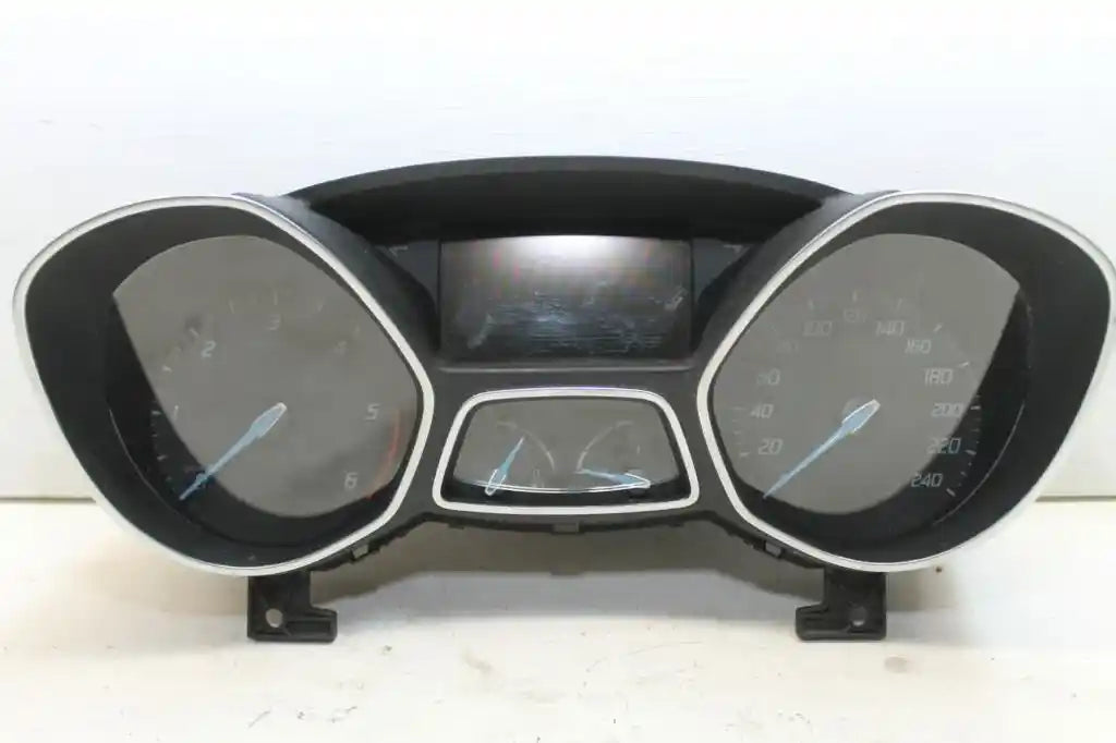 Used Ford, Focus Instrument Cluster Instrument Cluster Diesel Auto T/M Lw 05/11 08/15 2011 – main images - All Good Parts