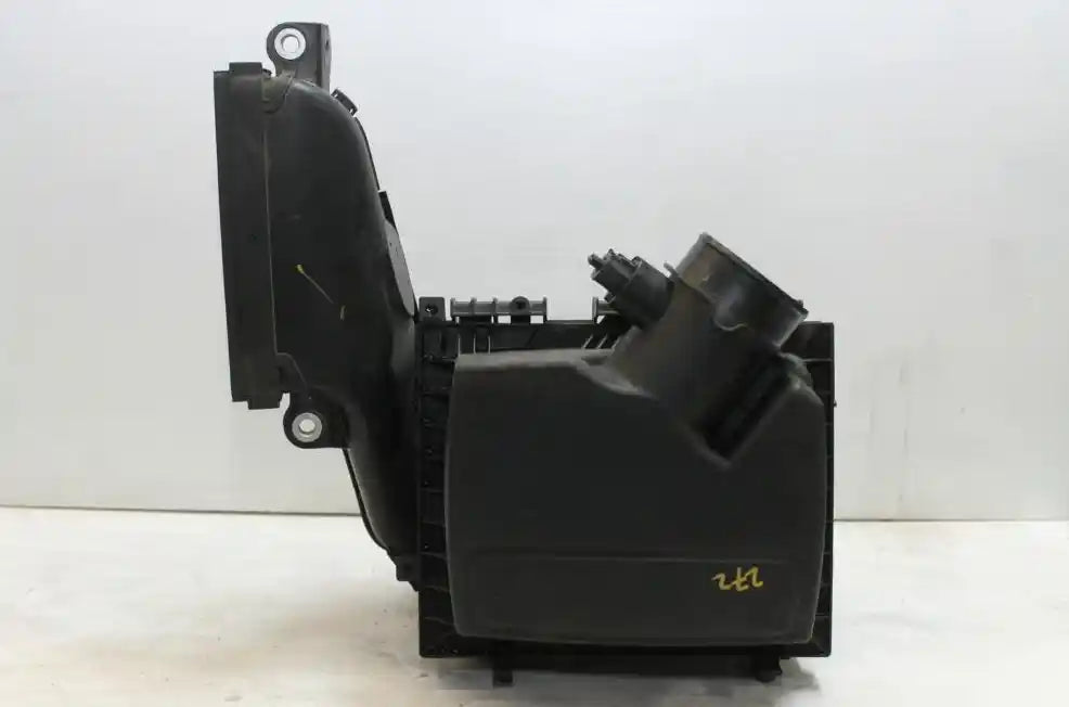 Used Ford, Mondeo Air Cleaner/Box Air Cleaner Md 2.0 Petrol 09/14 06/20 2015 – image 1 - All Good Parts