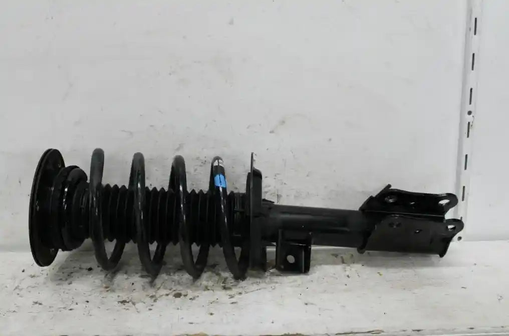 Used Ford, Mondeo Right Front Strut Md 09/14 06/20 2015 – image 1 - All Good Parts
