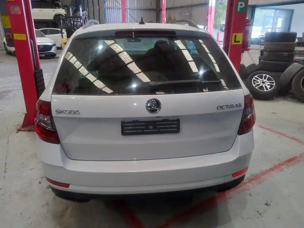 Used Ford, Mondeo Gear Stick/Shifter Gear Shifter Auto T/M Type Md 09/14 06/20 2015 – image 5 - All Good Parts