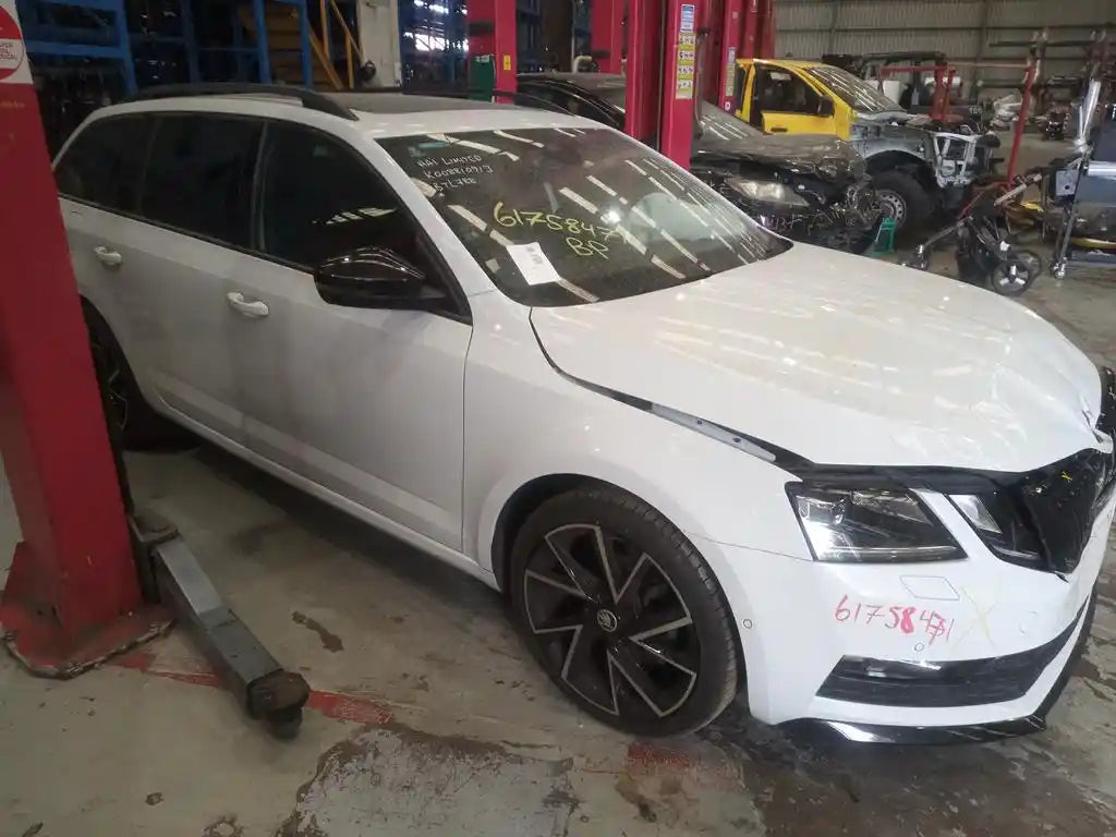 Used Ford, Mondeo Gear Stick/Shifter Gear Shifter Auto T/M Type Md 09/14 06/20 2015 – image 3 - All Good Parts