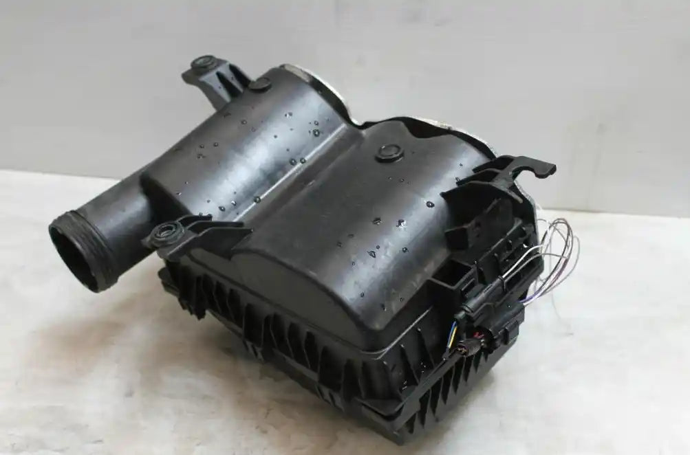 Used GWM, Cannon Ute Air Cleaner/Box Air Cleaner Npw 2.0 Diesel 09/20 2022 – image 1 - All Good Parts