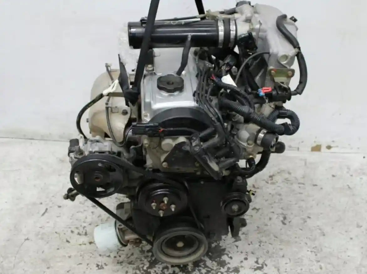 Used GWM, V200/V240 Engine Petrol 2.4 4G69 (V240) K2 07/09 01/15 2012 – image 2 - All Good Parts