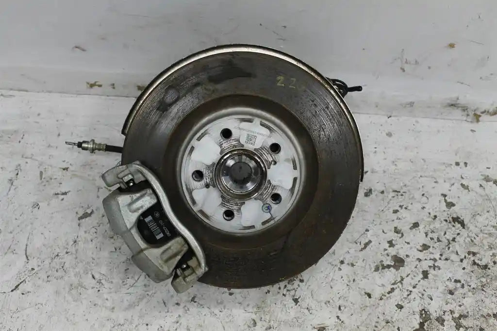 Used Haval, H6 Left Front Hub Assembly B01 Awd/2Wd 02/21 2022 – image 1 - All Good Parts