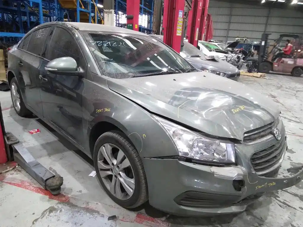 Used Holden Cruze 2015 – image 2 - All Good Parts