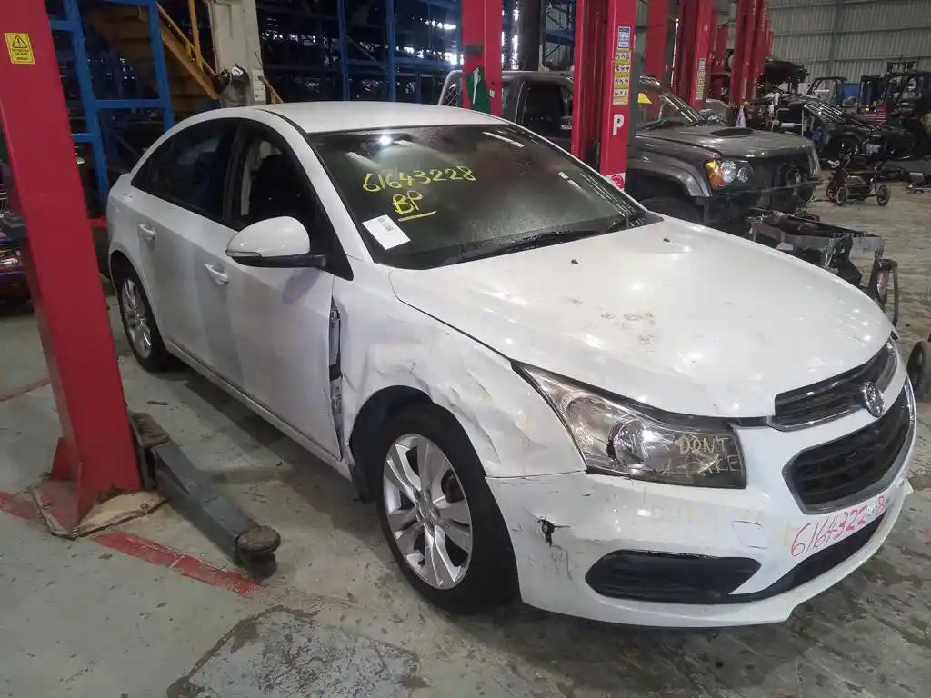 Used Holden Cruze 2015 – image 2 - All Good Parts