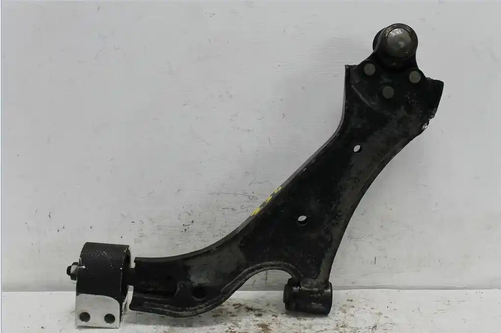 Used Holden, Captiva Right Front Lower Control Arm Cg 01/11 06/18 2013 – image 1 - All Good Parts