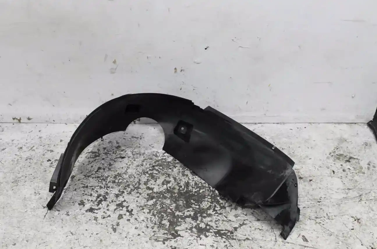 Used Holden, Captiva Right Guard Liner Cg Captiva 7 (4Th Vin = C) Front 01/11 09/15 2013 – image 1 - All Good Parts