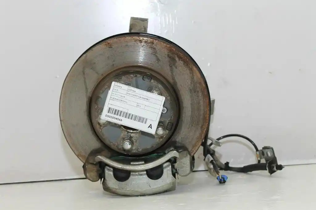 Used Holden, Captiva Right Front Hub Assembly Cg 01/11 06/18 2012 – image 1 - All Good Parts