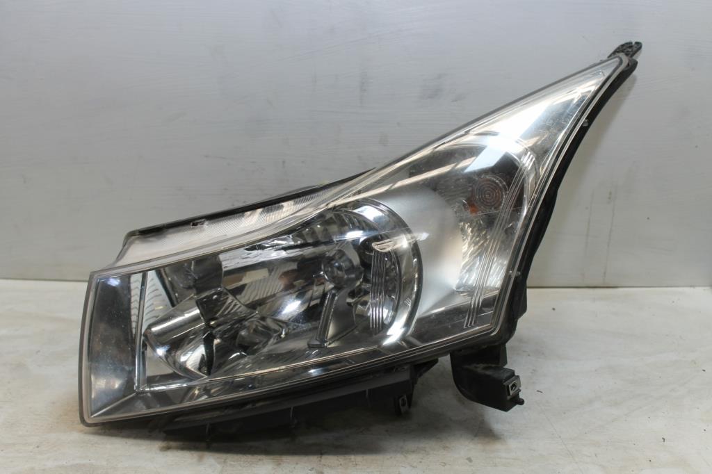 Used Holden, Cruze Left Headlamp Jh Equipe/Cd 01/15 01/17 2016 – main images - All Good Parts