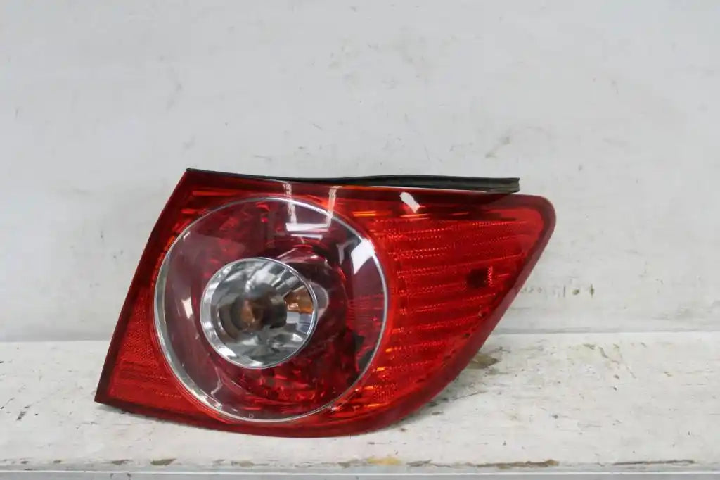 Used Holden, Epica Right Taillight Ep 02/07 07/08 2007 – main images - All Good Parts