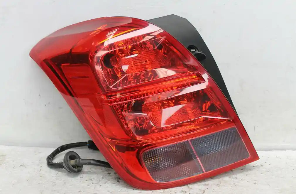 Used Holden, Trax Left Taillight Tj In Body Non Led Type 08/13 12/20 2014 – image 1 - All Good Parts