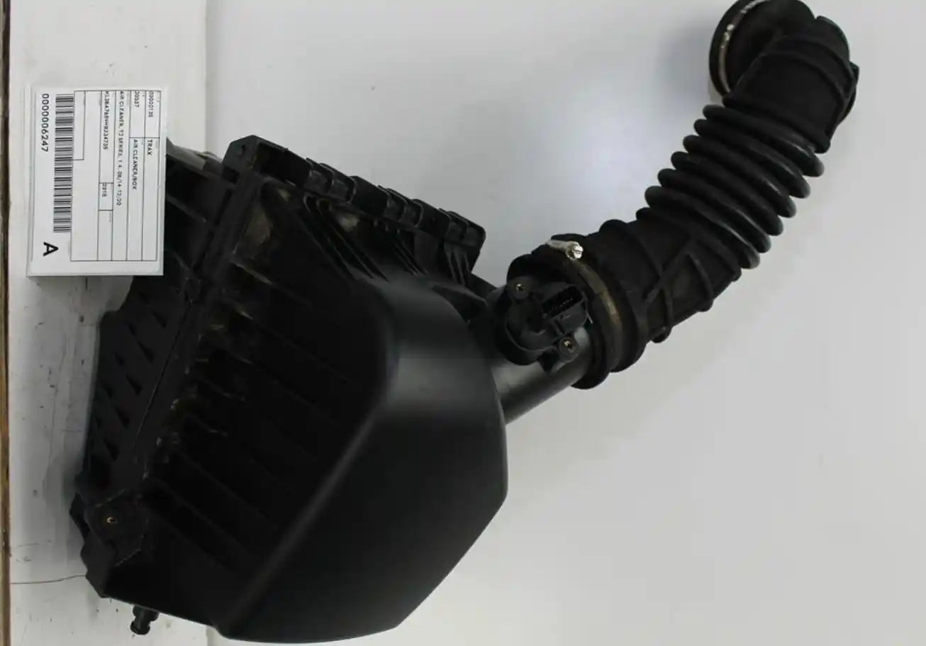 Used Holden, Trax Air Cleaner/Box Air Cleaner Tj Series 1.4 08/14 12/20 2018 – image 1 - All Good Parts