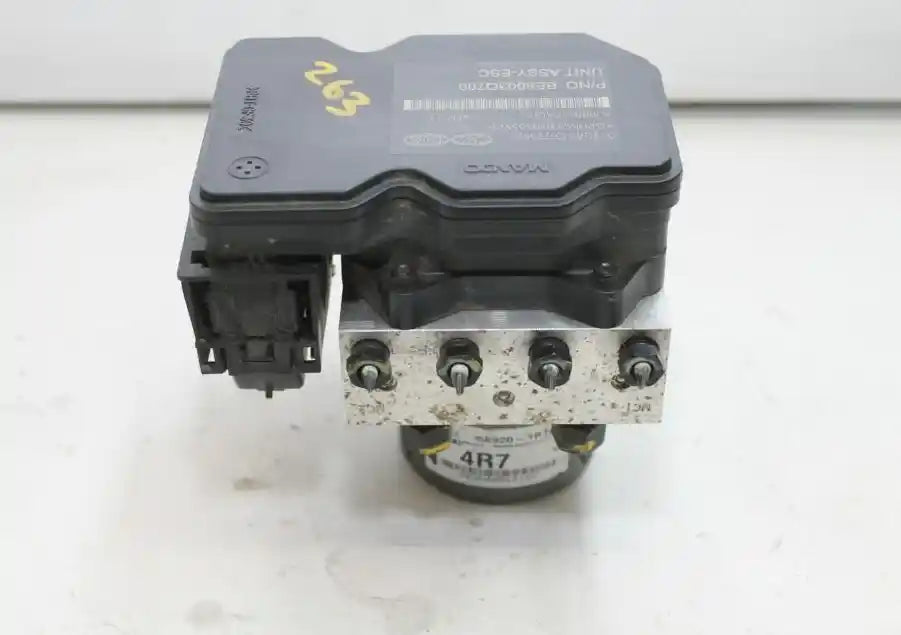 Used Hyundai, Accent Abs Pump/Modulator Rb P/N 589201R760 03/13 12/19 2017 – image 1 - All Good Parts