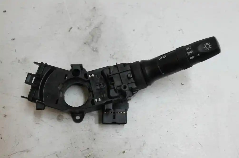 Used Hyundai, Accent Combination Switch Flasher Switch Rb 05/11 12/19 2017 – image 1 - All Good Parts