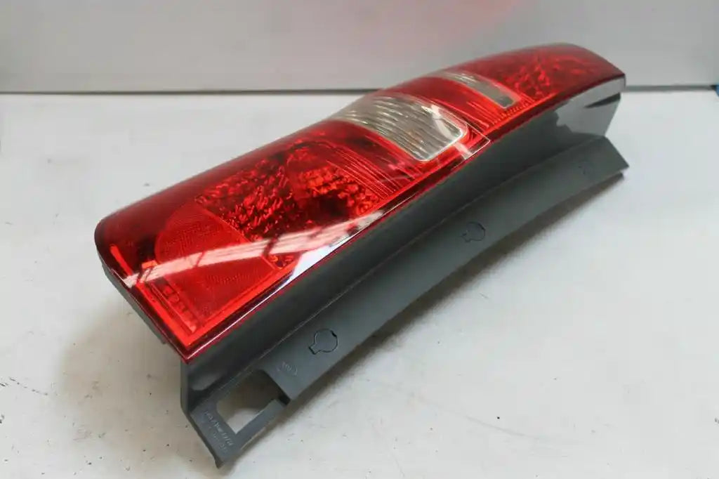Used Hyundai, Iload/Imax Left Taillight Tailgate Type Tq 11/07 Iload/Imax Tq 11/07 03/21 2011 – image 1 - All Good Parts