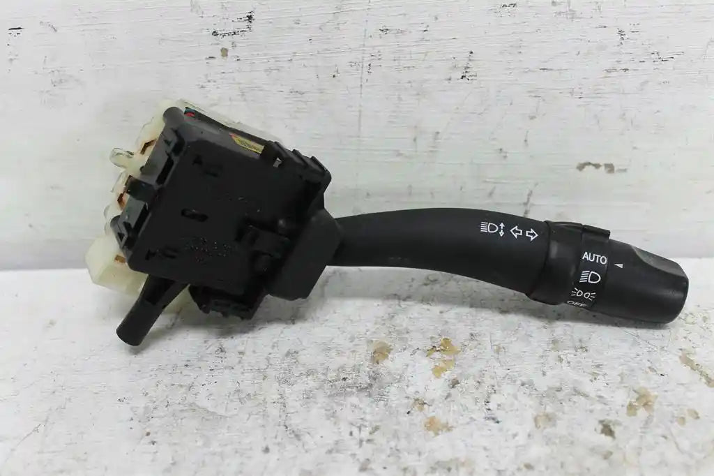 Used Hyundai, Santa Fe Combination Switch Flasher Switch Cm W/ Dip Beam W/ Auto Type R Series 09/09 06/12 2010 – image 1 - All Good Parts