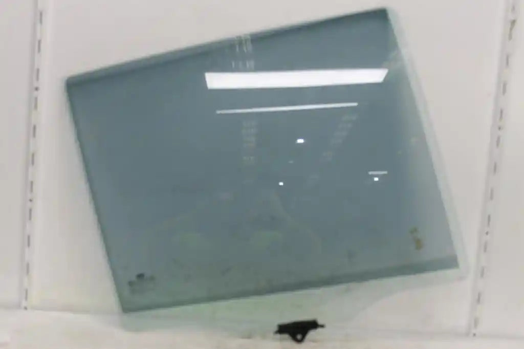 Used Hyundai, Santa Fe Right Rear Door Window Cm Green Tint Type 09/09 06/12 2010 – image 1 - All Good Parts