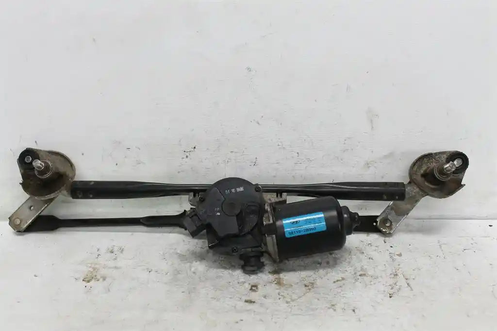Used Hyundai, Santa Fe Wiper Motor Front Cm 11/05 06/12 2010 – image 1 - All Good Parts