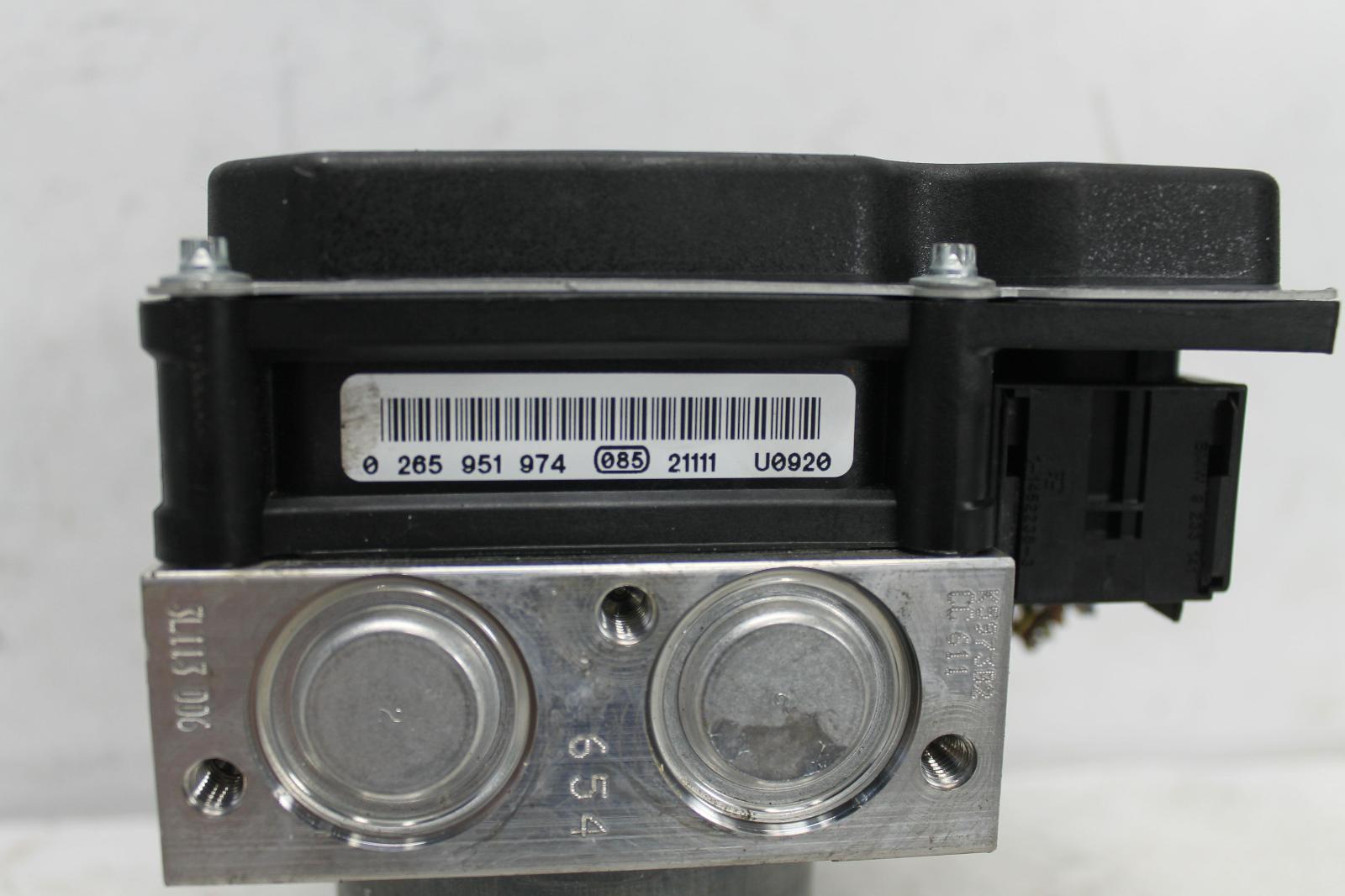 Used BMW, X1 Abs Pump/Modulator E84 P/N 3451.6860214 04/10 07/15 2012 – image 2 - All Good Parts